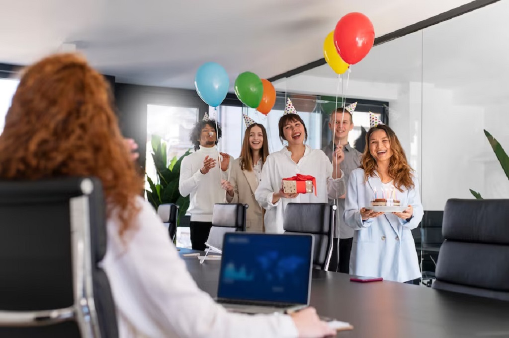 Step-by-Step: How to Organize an Unforgettable Office Party